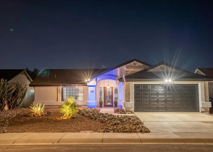 Superhost Luxury - Cardinals Stadium, Bbq & Heated Pool * Glendale