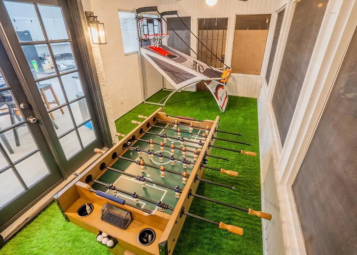 Superhost Luxury - Cardinals Stadium, Bbq & Heated Pool Villa