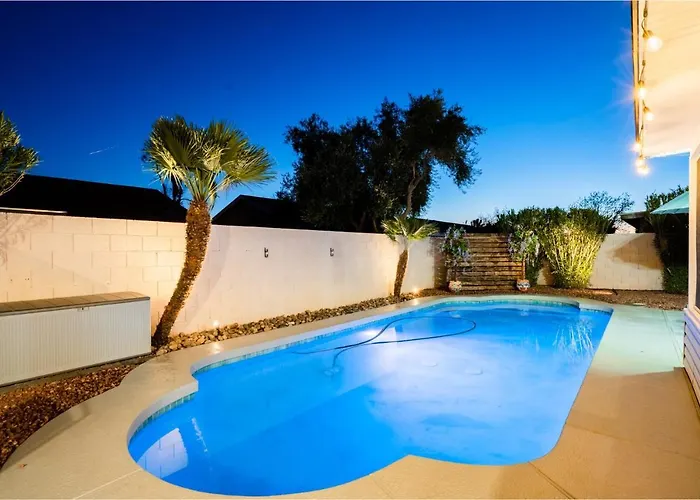 Villa Superhost Luxury - Cardinals Stadium, Bbq & Heated Pool