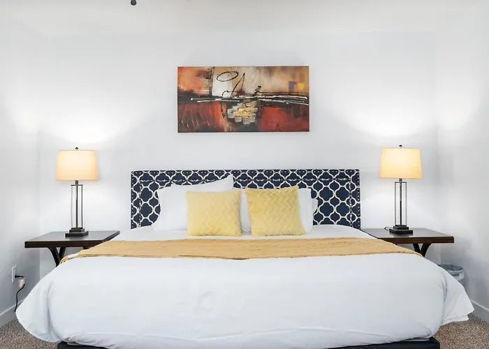 Superhost Luxury - Cardinals Stadium, Bbq & Heated Pool *
